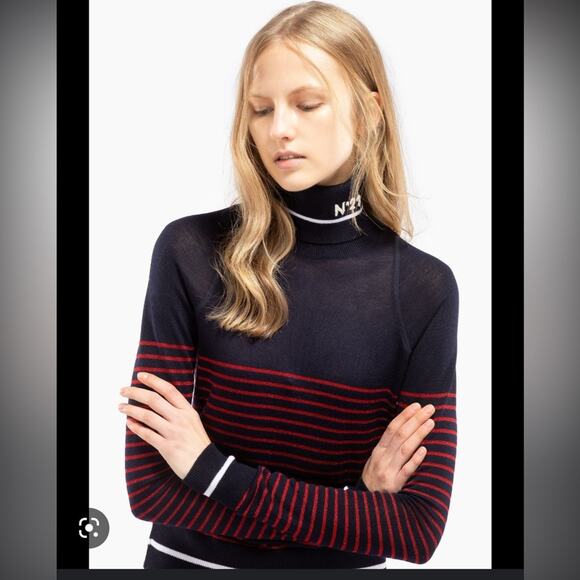 Saks fifth Ave No. 21 turtleneck sweater